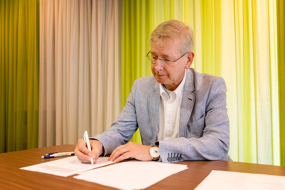 Ondertekening intentieverklaring Initiatief Jeugdhulp Zuid-Limburg.